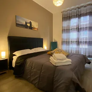 Apartamento Trilocale In Piazza Duomo, Milán